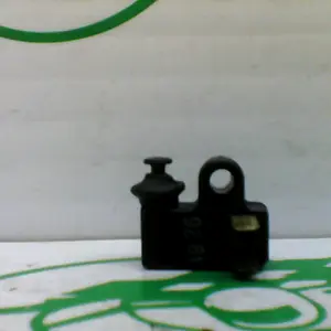 Foto de Sensor de freno trasero Yamaha Xenter 125 referencia 446-22-40681 foto 2