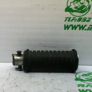 Foto de Reposapies trasero derecho Suzuki GN 250 referencia 152-21-39507 foto 5