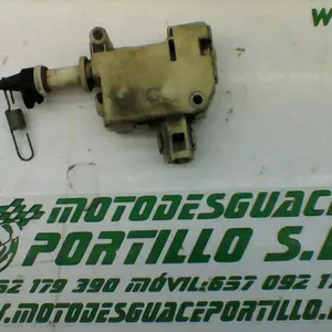 Foto de Motor puerta trasera Piaggio X8 200 referencia 264-18-18382 foto 2