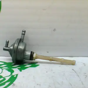 Foto de Grifo gasolina Peugeot Kisbee 50 4T referencia 466-22-45013 foto 2