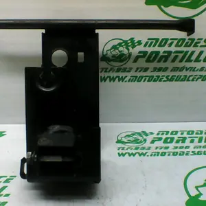 Foto de Soporte modulo ABS BMW F-650-GS referencia 27-21-28332 foto 4