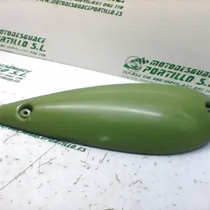 Foto de Embellecedor de tapa depósito de gasolina Kymco VENOX 250 referencia 154-19-20790 foto 2