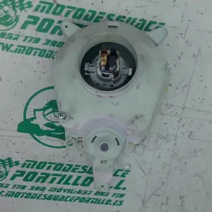 Foto de Faro delantero Peugeot Ludix 50 referencia 35-24-47120 foto 4