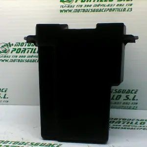 Foto de Caja de herramienta Suzuki Marauder 250 referencia 146-19-20951 foto 2