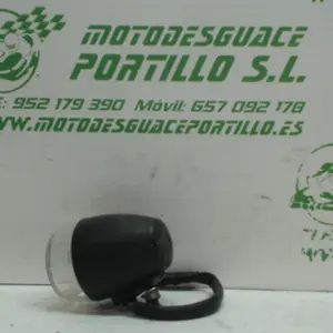 Foto de Intermitente delantero derecho Kymco Agility 50 referencia 107-21-35117 foto 7