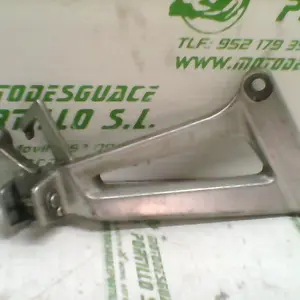 Foto de Estribera trasera derecha Honda CBR 125 referencia 125-16-12594 foto 3