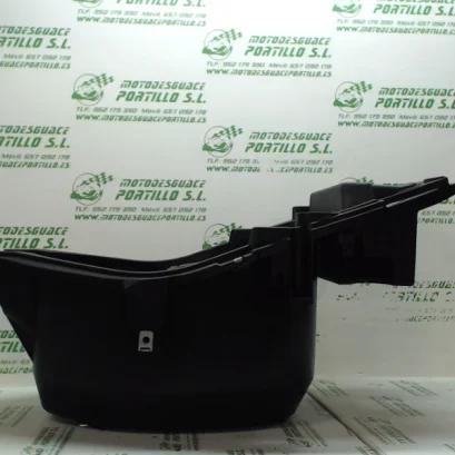 Foto de Porta-casco Piaggio ZIP AIRE 2T 3 50 referencia 81-19-18215