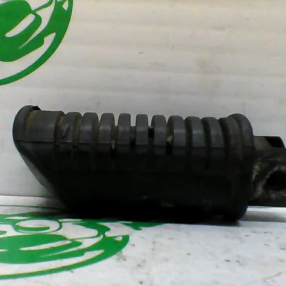 Foto de Reposapies delantero izquierdo Suzuki GN 250 referencia 152-21-39511