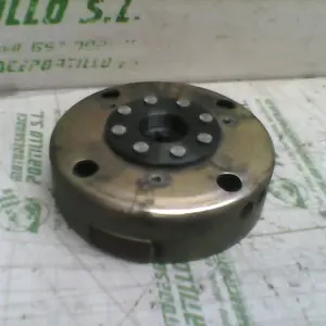 Foto de Plato magnetico Piaggio Liberty 50 2T referencia 103-18-14500 foto 2