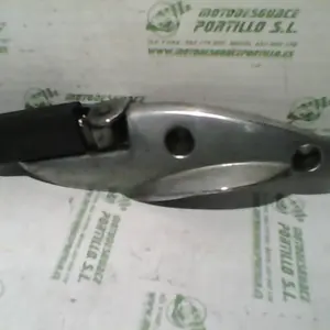 Foto de Estribera trasera derecha Kymco Zing ii 125 referencia 302-19-30059 foto 2