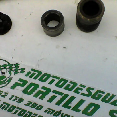 Foto de Eje de rueda trasera Honda CB 450 DX referencia 277-18-18574