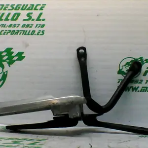 Foto de Estribera trasera derecha con reposapies Honda Pcx 125 referencia 181-23-46243 foto 13
