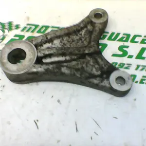 Foto de Soporte de pinza freno trasera Suzuki GS-500-F referencia 166-19-21515 foto 2
