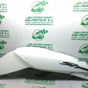 Foto de Carcasa bajo asiento Honda SH MODE referencia 413-21-32633 foto 11