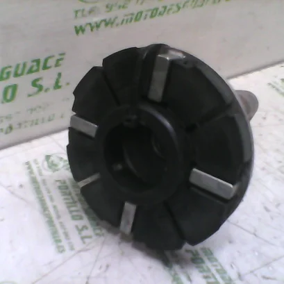 Foto de Maza llanta trasera Suzuki MARAUDER 125I referencia 227-18-15744