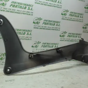 Foto de Carcasa lateral derecha Yamaha Xcity 250 referencia 366-19-37348 foto 3