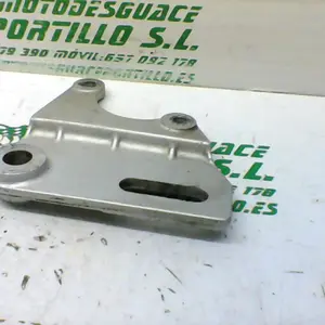 Foto de Soporte de pinza freno trasera Yamaha TZR 50 2T 3 referencia 221-19-22281 foto 2