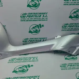 Foto de Carcasa lateral izquierda Yamaha Xcity 250 referencia 366-19-37347 foto 9