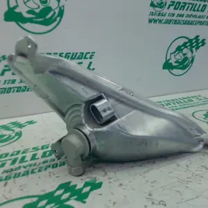 Foto de Intermitente delantero izquierdo Piaggio BEVERLY 300 I referencia 452-23-46518 foto 2