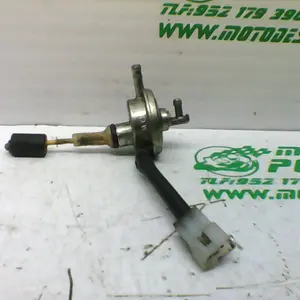 Foto de Grifo gasolina Peugeot Ludix 50 referencia 35-24-47142 foto 3