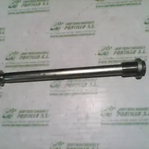 Foto de Eje del basculante Suzuki Gsr 600 referencia 26-16-607