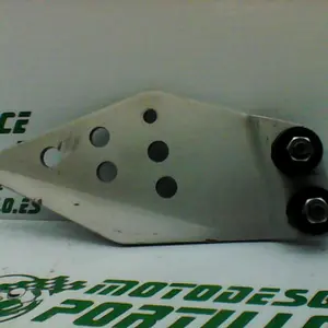 Foto de Protector de estribera delantera derecha Kawasaki Z 750 referencia 163-16-19188 foto 2