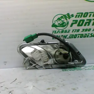 Foto de Intermitente delantero derecho Yamaha XMAX 250 referencia 213-19-37408
