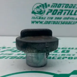 Foto de Tapón de deposito de gasolina Honda PS 125 referencia 106-24-47751 foto 8