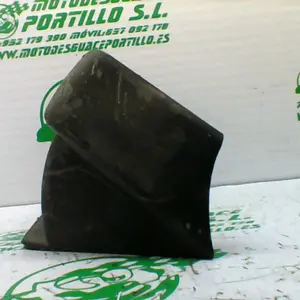 Foto de Embellecedor trasero Vespa FL 125 referencia 144-22-35961 foto 1