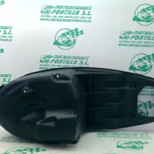 Foto de Porta-casco Honda PS 125 referencia 106-24-47738 foto 11