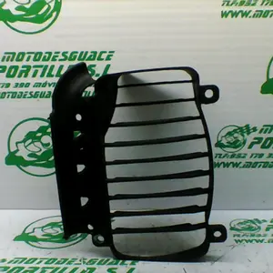Foto de Protector de radiador Vespa GT 200 L referencia 138-22-34447 foto 5