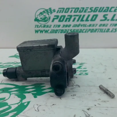Foto de Bomba de freno delantero Yamaha Cygnus x 125 referencia 324-23-45143