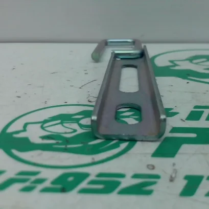 Foto de Cerradura asiento delantero Kawasaki Z 900 referencia 6-24-47515