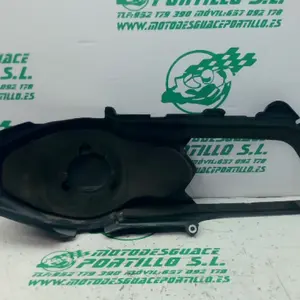 Foto de Embellecedor de tapa cárter Piaggio BEVERLY 300 I referencia 452-23-46540 foto 3