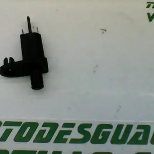 Foto de Interruptor de puerta trasera Piaggio X8 200 referencia 264-18-18353 foto 4