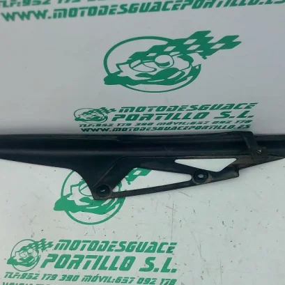 Foto de Cubre cadena Yamaha XT-125-X referencia 144-23-43764