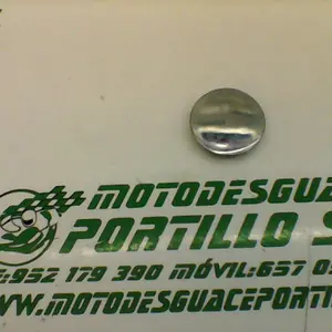 Foto de Embellecedor chasis izquierdo Suzuki Marauder 125 referencia 46-19-17686 foto 3