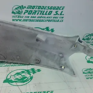 Foto de Carcasa lateral trasera derecha Peugeot Tweet 50 4T referencia 269-23-45607 foto 3