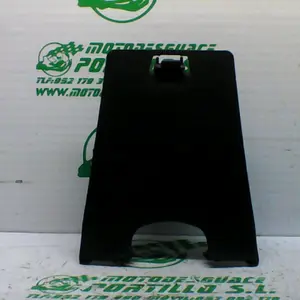 Foto de Puerta depósito gasolina Kymco super dink 300 i referencia 367-19-43487 foto 3
