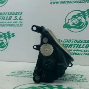 Foto de Intermitente delantero derecho Sym JOYMAX 125 GTS referencia 375-21-47632 foto 2