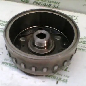 Foto de Plato magnetico Peugeot Satelis 125 referencia 253-18-16579 foto 5
