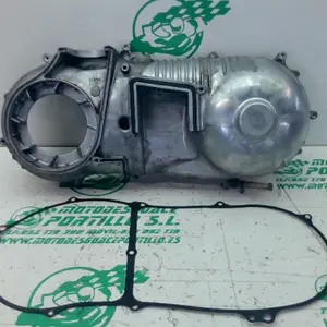 Foto de Tapa de cárter Yamaha N MAX 125 referencia 394-23-46438 foto 4