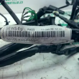 Foto de Instalación electrica Honda FORZA 125 referencia 396-25-49047 foto 5