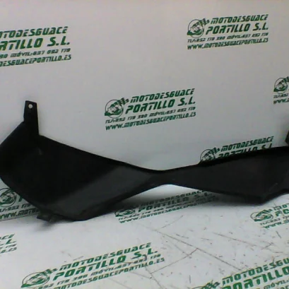 Foto de Embellecedor chasis derecho Derbi GPR 50 referencia 136-19-21588