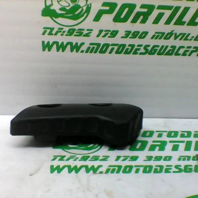 Foto de Embellecedor de reposapie izquierdo Kymco Agility city 125 referencia 279-18-17091