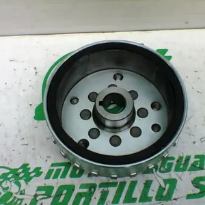 Foto de Plato magnetico Piaggio LIBERTY 125 3V referencia 67-23-42484 foto 5