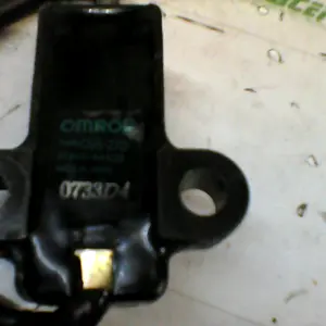 Foto de Sensor de patilla lateral Suzuki Marauder 250 referencia 193-21-33295 foto 2