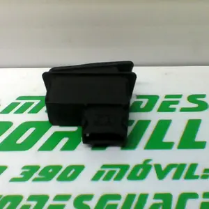 Foto de Interruptor de claxon Peugeot TWEET 125 15-18 referencia 162-23-48546 foto 4