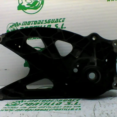 Foto de Basculante Yamaha N MAX 125 referencia 394-23-46436