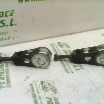 Foto de Tensores de rueda trasera Kawasaki Gpz 400 referencia 4-16-11405